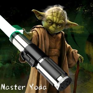 Sabre laser de combat robuste avec poignée métallique et changement de couleur infini, inspiré du Maître Yoda, jouet lumineux pour les vendeurs e-commerce - Product Image 1