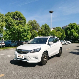 SUV Familiar Automático de Gasolina LHD 1.5TID BYD Song 2017 Grand Glory Actualizado, Auto Usado - Product Image 1