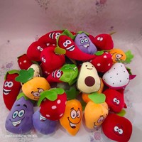 Venta al por mayor a bajo precio: Muñeco de peluche de algodón PP con forma de animal para máquina de garras, colgante creativo suave y económico