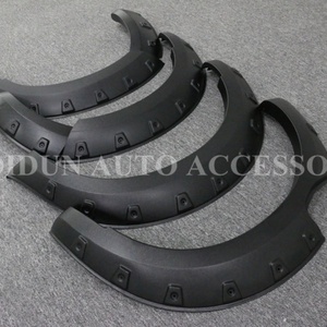 กันชนล้อแบบ OEM ยี่ห้อ KQD ประสบการณ์ 18 ปี สำหรับ Nissan Navara NP300 ปี 2014 สีดำ ผลิตจากพลาสติก ABS รับประกัน 1 ปี - Product Image 5