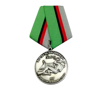 Médaille d'honneur religieuse en métal personnalisée avec ruban