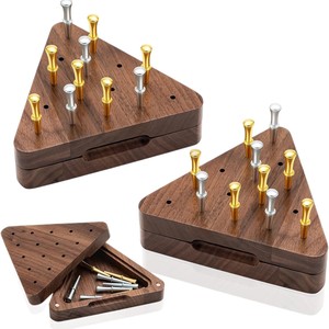 Jeu de jeu triangulaire en bois de noyer sur mesure, jeu de jeu triangulaire portable pour bureau, idéal pour les fêtes. - Product Image 5