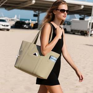 Bolsa de Mano Grande para Viaje, Elegante y Práctica, con Logotipo Personalizado, para Gimnasio, Yoga, de Nailon, para Mujer - Product Image 6