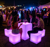 Meuble cube LED lumineux avec couleur RGBW, étanche IP65, rechargeable, pour usage extérieur