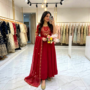 Conjunto de Salwar Kameez Anarkali Tradicional Rojo Sólido Bordado y Tejido con Mangas Abullonadas y Dupatta para Fiesta de Boda, de Secado Rápido para Mujer - Product Image 1