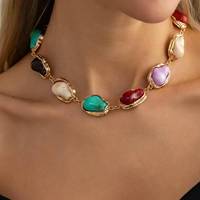 Parure de collier ras-du-cou et boucles d'oreilles pendantes vintage multicolores en pierres précieuses - Collier statement en alliage plaqué or avec résine en forme de goutte pour mariage et fiançailles