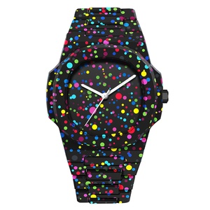 Montres à quartz pour hommes en polycarbonate noir, motif à pois coloré créatif, étanches, vente chaude en gros - Product Image 5