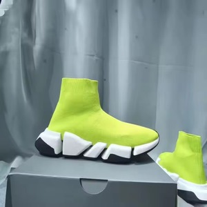 Calcetines y zapatos casuales para hombre al por mayor, zapatos deportivos casuales de punto a la moda, zapatos deportivos transpirables con entresuela de PVC para todas las estaciones - Product Image 5