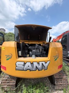 Excavatrice sur chenilles compacte SANY SY75‑Cpro d'occasion bien entretenue, machine stable de 7,5 tonnes pour le creusement et le remblaiement urbains - Product Image 4