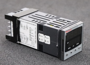 Contrôleur DIN Udc1200 Udc1700 Udc1010 neuf et original avec une bonne qualité Dc3200-ce-000r-200-00000-e0-0 - Product Image 5