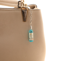 Porte-clés en forme de bouteille de vin Soju en résine en gros, porte-clés en alliage, porte-clés mignon en forme de bouteille de boisson pour accessoires de sac de voiture