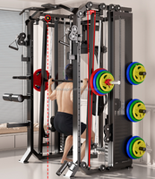 Cage de musculation robuste avec 7 niveaux °   Barre Smith inclinée, système d'entraînement par câble intégré, entraînement de la poitrine pour des exercices de force pour tout le corps