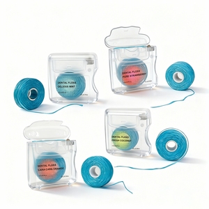 Filo Interdentale Quotidiano all'Olio di Cocco 30M PE Vegano Cruelty-Free Senza PFAS Aroma Menta Certificato GMP per Denti Puliti - Product Image 3