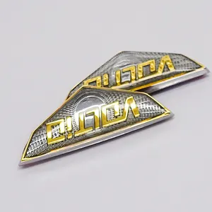 Пользовательские Роскошные 3D клейкие никелевые наклейки фирменный логотип металлические гальванические упаковочные этикетки