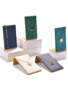 Vente en gros de support de collier accessoires de magasin de bijoux présentoir en métal en stock - Product Image 2