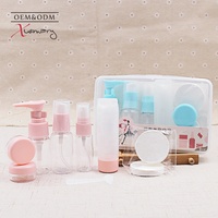 Kit de voyage portable en plastique de haute qualité pour crème et cosmétiques, fabriqué à Guangzhou, en PVC blanc, OEM