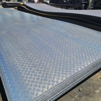 Tôle à motif diamanté antidérapante en acier au carbone laminé à chaud SS400 Q235B Q355 pour revêtements de sol industriels
