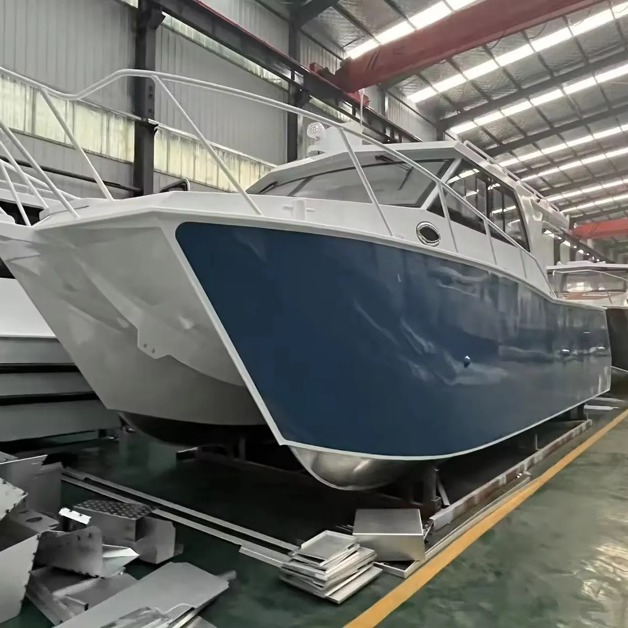 Barco elétrico catamarã, iate, barco de luxo, cabine de alumínio, barco de pesca, barco de pesca, personalizado de fábrica na China