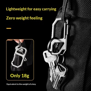 टाइटेनियम मिश्र धातु कुंजी श्रृंखला आउटडोर बहु-समारोह हुक और बोतल सलामी पुरुषों के सरल स्तरित पर्वतारोहण बकसुआ - Product Image 2