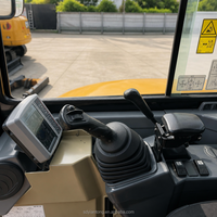 Excavatrice CAT 303.5 d'occasion de précision, 3,5 tonnes, à rayon de braquage compact, pour projets urbains et utilitaires