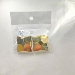 Pendientes de tuerca cuadrados de acero inoxidable para mujer, chapados en oro de 18 quilates, con diseño de flor, corazón y lazo, estilo punk geométrico, a la moda, venta al por mayor 2026 - Product Image 4