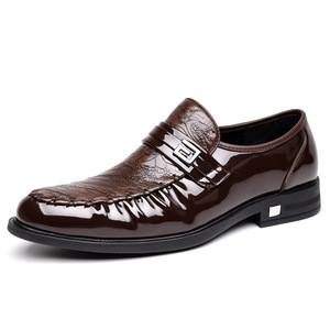 Mocassins en cuir verni pour hommes, bout rond, à enfiler, semelle souple en caoutchouc, chaussures de mariage, couleur unie, doublure en cuir véritable, collection printemps - Product Image 5