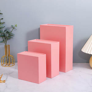 Boîte-cadeau magnétique noire à rabat de luxe personnalisée grand couvercle magnétique entièrement rigide pour vernis à <span class=keywords><strong>ongles</strong></span> à l'huile à bas <span class=keywords><strong>prix</strong></span> gaufrage inclus - Product Image 4