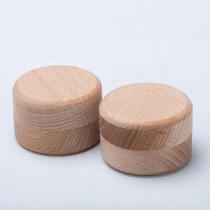 Boîte à bijoux ronde en bois de hêtre massif, emballage cadeau pour mariage ou fiançailles - Product Image 1