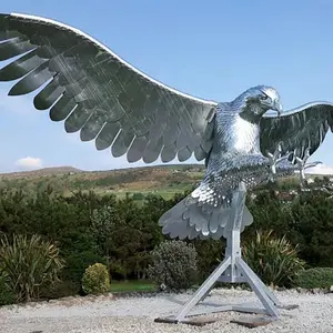 Grote Buitentuin Landschapsdecoratie Levensgrote Metalen Dierenbeeld Spiegel Rvs Sculptuur Adelaar