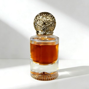Bottiglie di <span class=keywords><strong>Profumo</strong></span> in Vetro Trasparente Rotonde di Lusso Personalizzate da 30 <span class=keywords><strong>Ml</strong></span>, 50 <span class=keywords><strong>Ml</strong></span>, <span class=keywords><strong>100</strong></span> <span class=keywords><strong>ml</strong></span>, con Scatole, Flaconi Spray per <span class=keywords><strong>Profumo</strong></span> di Alta Gamma - Product Image 2