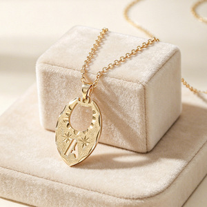 Collar con Colgante de Letra en Cobre Chapado en Oro, Estilo Vintage, Unisex, para Regalo - Product Image 3