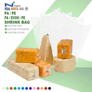 Film rétractable en PE personnalisé en gros, qualité alimentaire, pour l'emballage de poulet, de viande et de <span class=keywords><strong>fromage</strong></span> pour les aliments congelés - Product Image 1