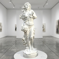Statue personnalisée faite à la main en marbre blanc, déesse du vent / statue d'aura, sculpture figurative néoclassique sur mesure avec draperie ondulante, bouquet de roses