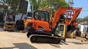 รถขุดขนาดเล็ก Doosan DX55 มือสองคุณภาพสูง พร้อมมอเตอร์ปั๊มเครื่องยนต์เกียร์บ็อกซ์เดิมๆ น้ำหนักใช้งาน 5 ตัน รับน้ำหนักได้ 6 ตัน รุ่นปี 2020 - Product Image 3