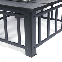 Table de foyer carrée robuste avec plateau décoratif et couvercle en maille de protection pour le chauffage du jardin