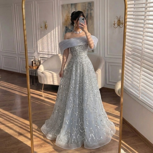 Luxury Lace Grey Evening Gowns - 2020 & 2021 Fashion