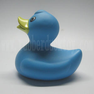 Billige werbliche hellblaue Gummi ente mit individuellem Logo-Aufdruck, baby himmelblaue Badeente, <span class=keywords><strong>Promo</strong></span> schwimmende blaue PVC-Ente - Product Image 2