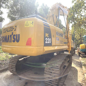 Excavadora Komatsu PC220-8 con Martillo Hidráulico en Venta - Product Image 1