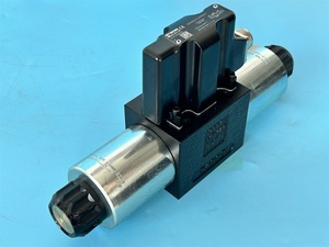 Nouveau distributeur directionnel proportionnel D3FBE01SC0NF00 60LPM 350 Bar NG10 CETOP05 pour commande hydraulique OBE - Product Image 1