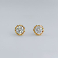 Boucles d'oreilles clous simples en or jaune 18 carats avec diamants de laboratoire ronds, boucles d'oreilles en or, boucles d'oreilles avec diamants, boucles d'oreilles créoles, boucles d'oreilles fines