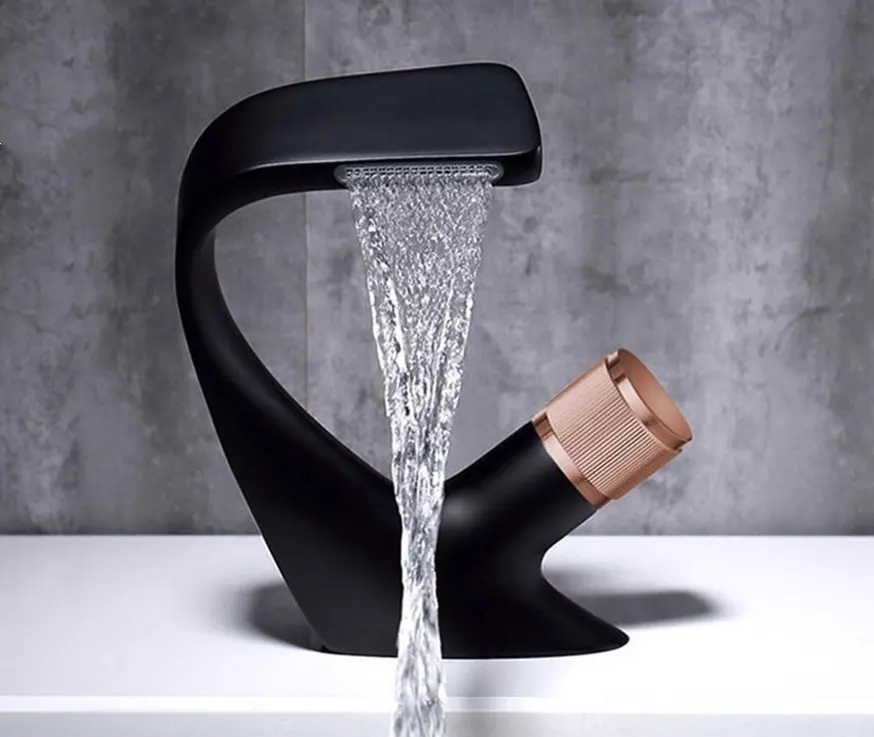 Смеситель водопад для холодной и горячей воды, латунный Черный кран для раковины в ванной комнате