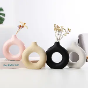 Wholesale custom colorful decor home round hollow circle ceramic flower doughnut vase
