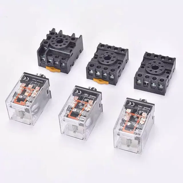 New Safety Relay in Stock XPSAC5121 Reliable Gold Seller One-year Warranty