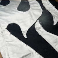 Pantalon évasé en coton personnalisé pour homme, avec broderie effet flamme et patch appliqué, style survêtement évasé pour homme