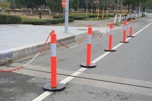 Canalizador de advertencia reflectante portátil de seguridad de entrada al por mayor poste de barrera de estacionamiento poste delineador de tráfico poste con Base - Product Image 6