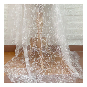 High endwedding nupcial floral bordado personalizado blanco transparente suave ligero vestido de noche <span class=keywords><strong>tela</strong></span> de encaje de <span class=keywords><strong>tul</strong></span> francés <span class=keywords><strong>por</strong></span> yarda - Product Image 2