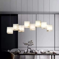 Lustre linéaire LED moderne de luxe en marbre et albâtre, lampe suspendue en cube de pierre naturelle pour villa, table à manger, bar