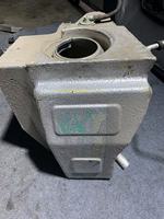 SPARE PART MOBIL BEKAS ASLI untuk Ferrari 430 Spider  Tangki Bahan Bakar Kanan OEM 194346