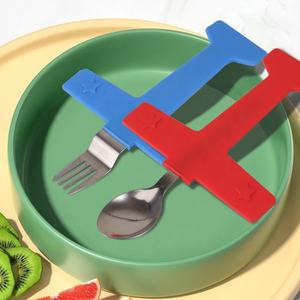 2 pièces/ensemble fourchette cuillère en acier inoxydable avec poignée en silicone en forme d'<span class=keywords><strong>avion</strong></span> pour les enfants - Product Image 2
