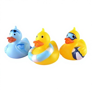 2025 Personnalisé Aquatique Sport Aquatique Surfeur Été Jaune <span class=keywords><strong>Canard</strong></span> En Caoutchouc, Jouet De Bain - Product Image 2